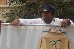 Lazare_douanier_ok