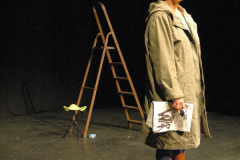 Félicité dans un arbre