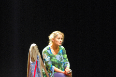 Félicité dans un arbre