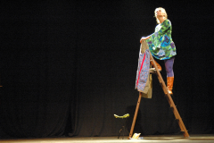 Félicité dans un arbre