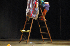 Félicité dans un arbre