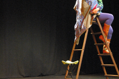 Félicité dans un arbre