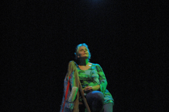 Félicité dans un arbre